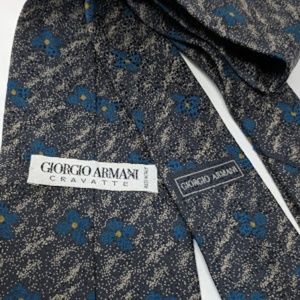 Vintage Giorgio Armani narrow silk tie